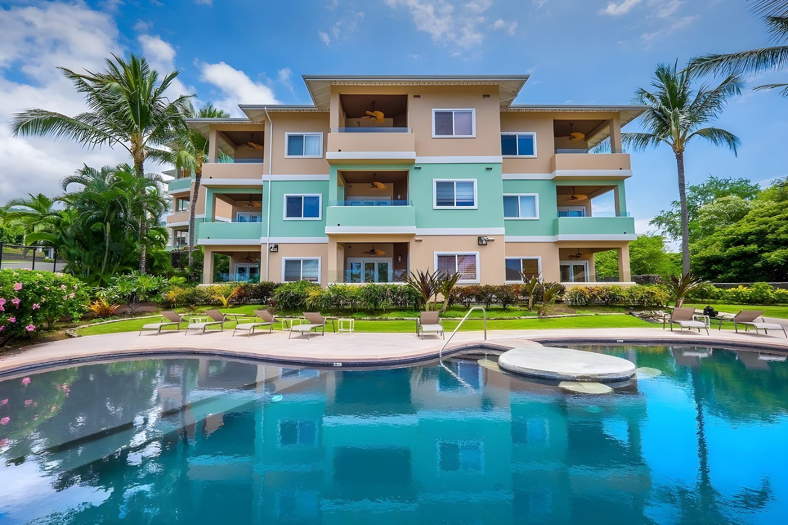 The Beach Villas at Kahalu'u