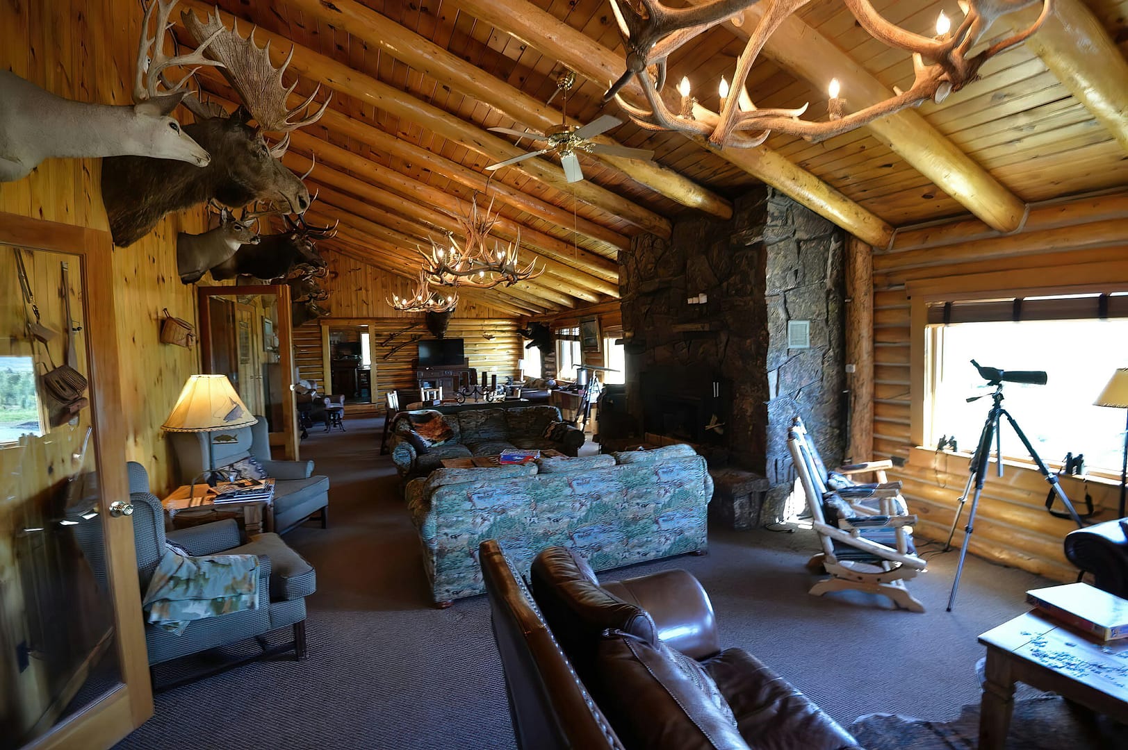 Lobby view of Heart Six Ranch