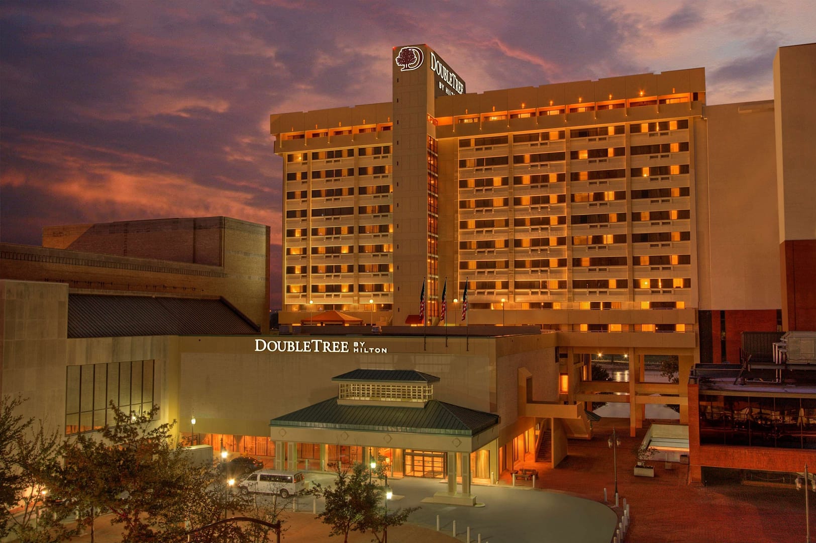 Building view of DoubleTree by Hilton Little Rock