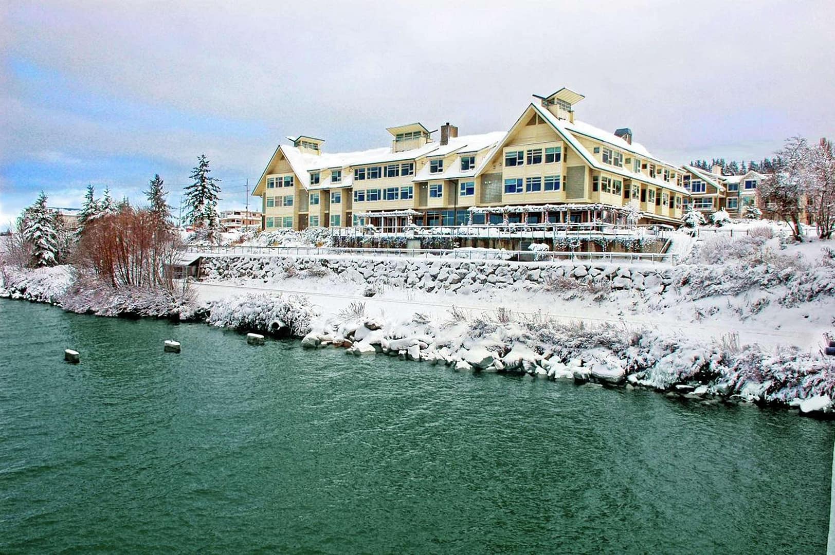 The Chrysalis Inn & Spa Bellingham, Curio Collection by Hilton