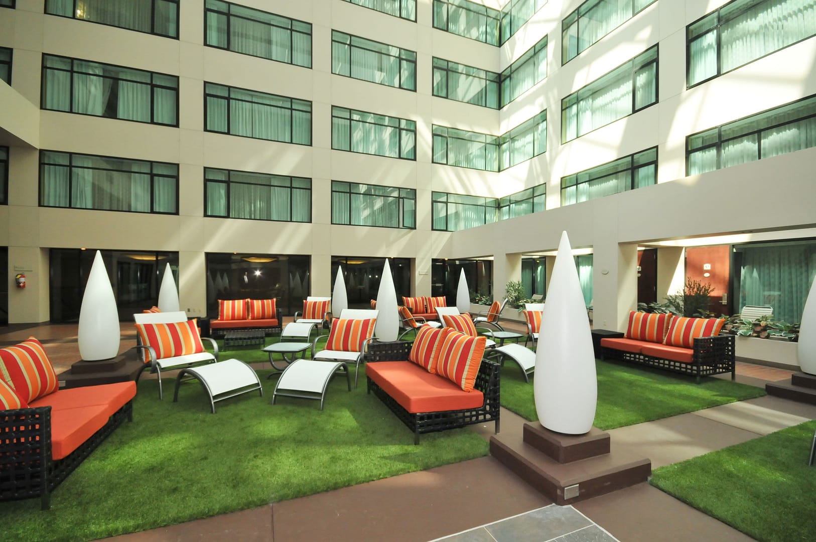 Patio view of Rochester Marriott Mayo Clinic Area