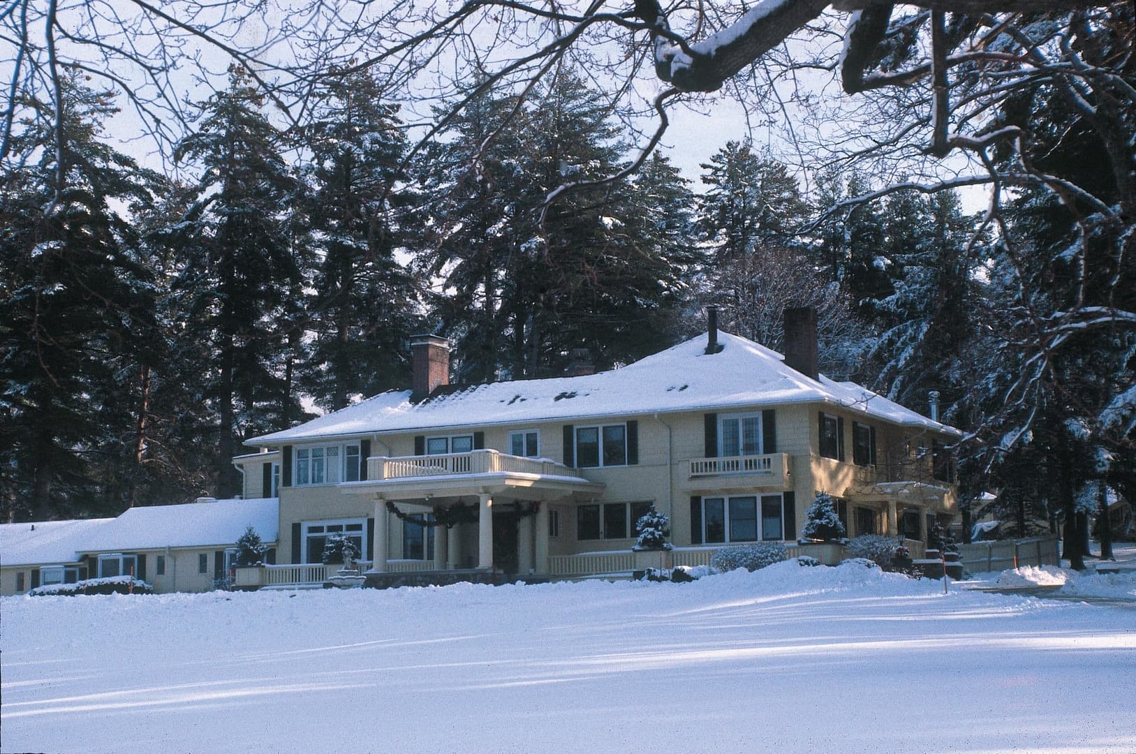 Building view of The Manor on Golden Pond