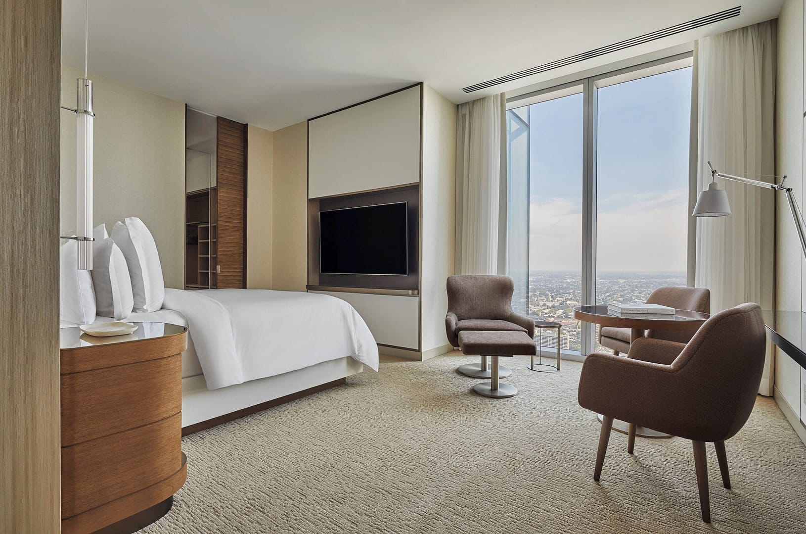 Bedroom view of Four Seasons Hotel Philadelphia at Comcast Center