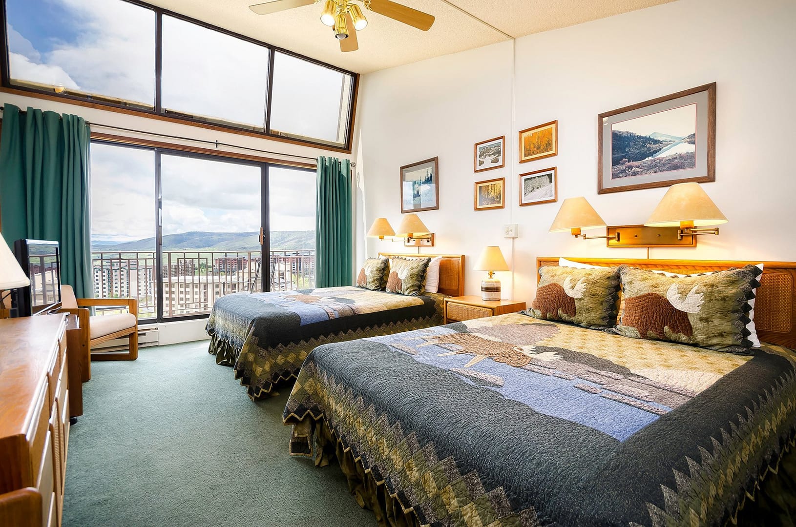 Bronze Tree Condominiums