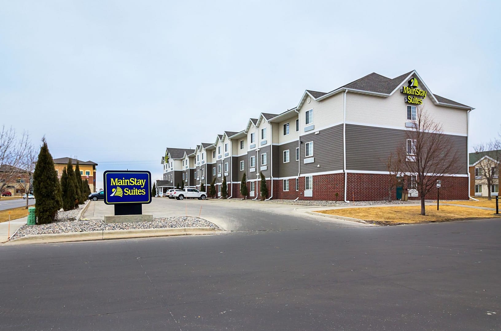Building view of MainStay Suites Fargo - I-94 Medical Center