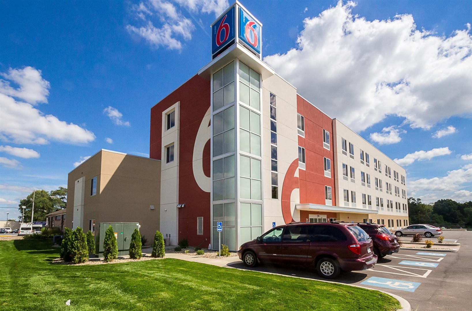 Building view of Motel 6 South Bend