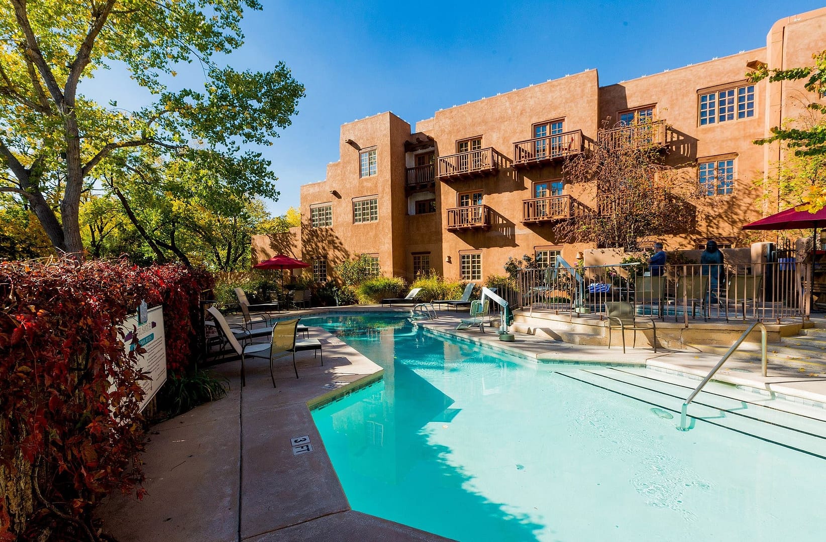 Building view of Hotel Santa Fe