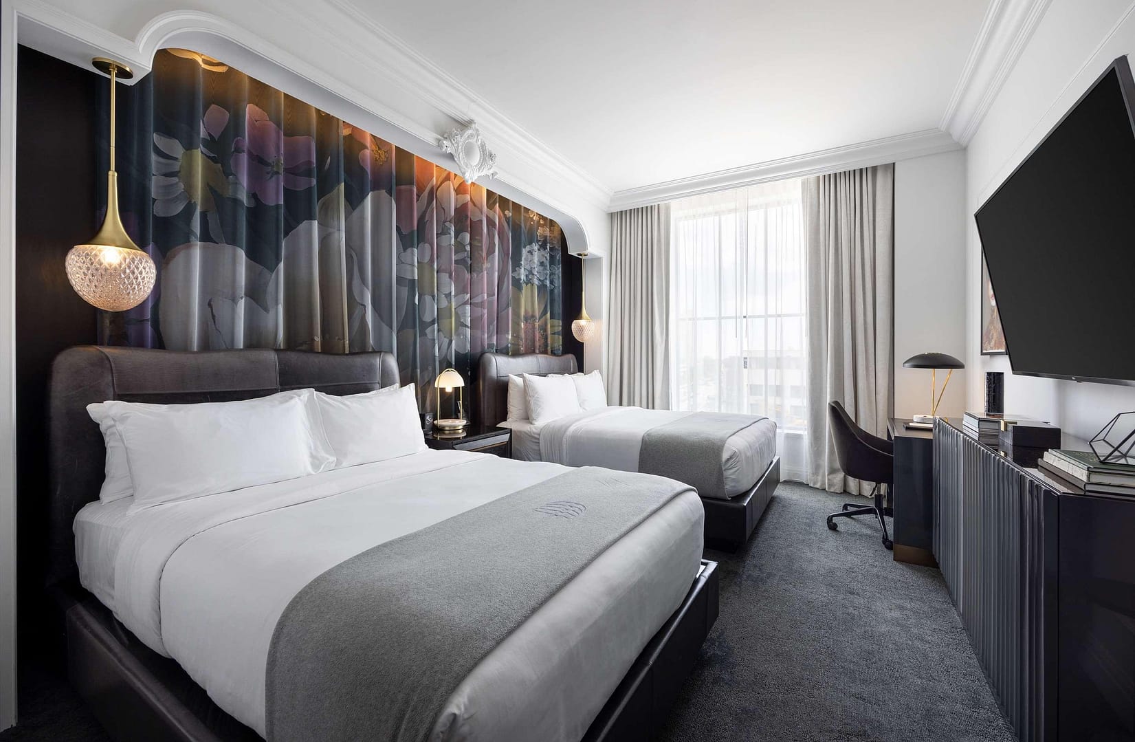 Daxton Hotel Birmingham, Curio Collection by Hilton