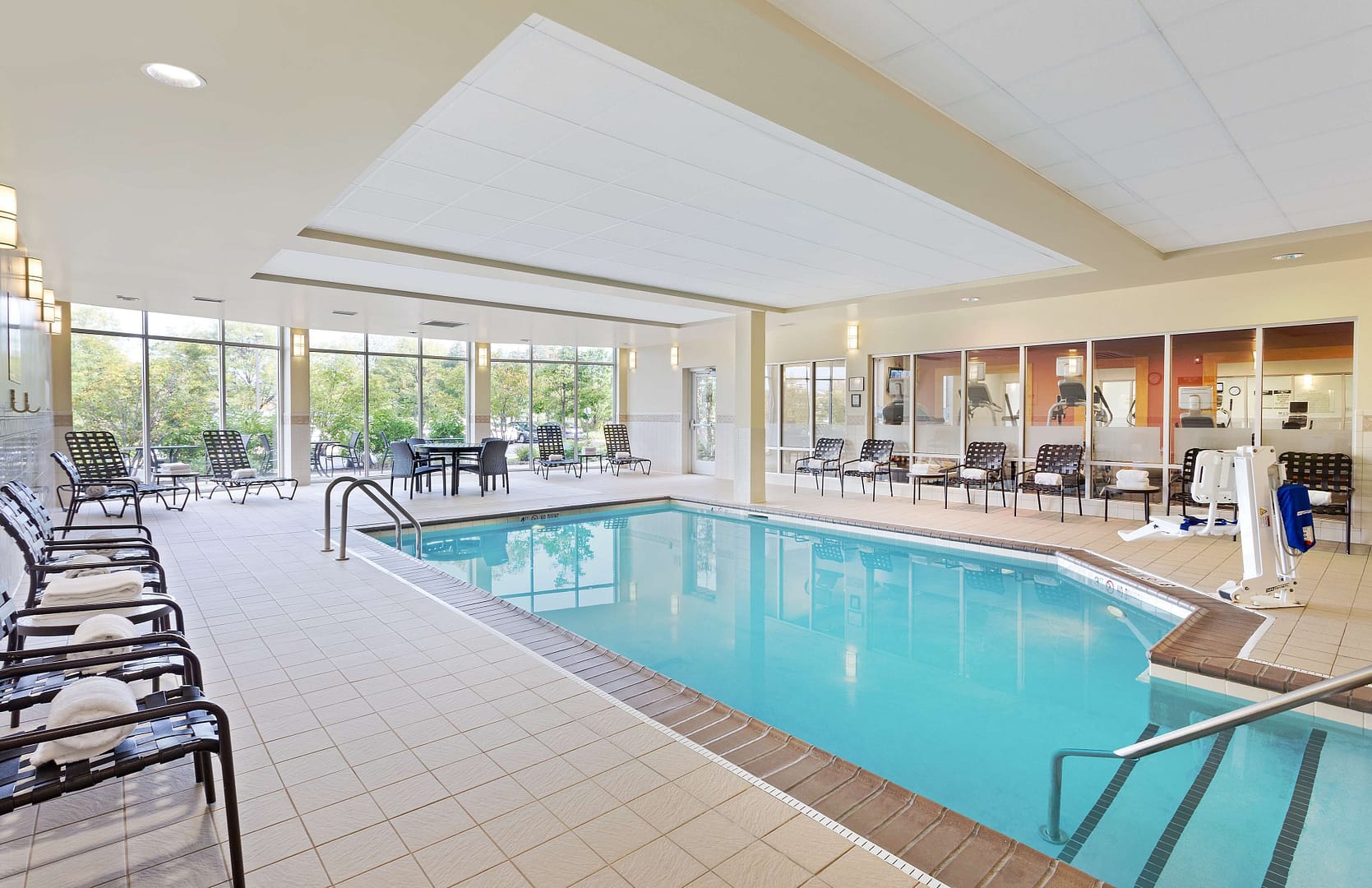 Pool view of Hilton Garden Inn Schaumburg