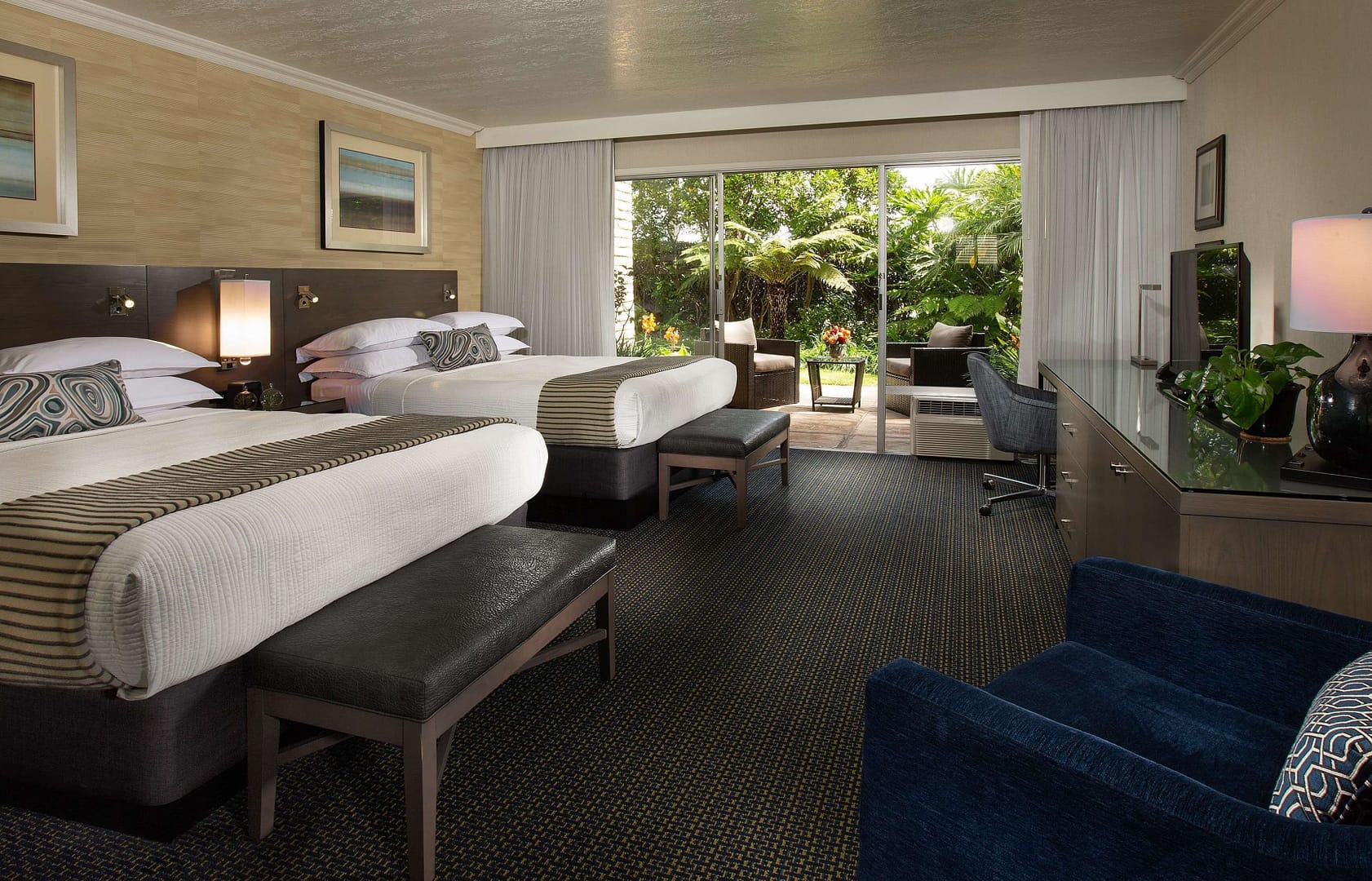 West Beach Inn, a Coast Hotel