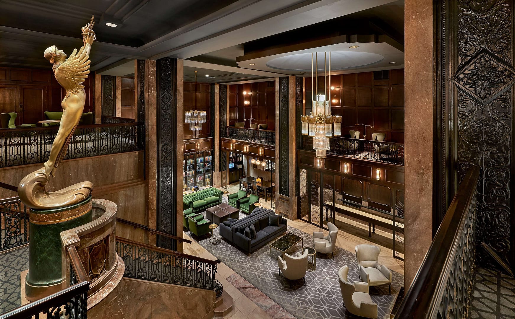 Hotel Phillips Kansas City Curio Collection by Hilton