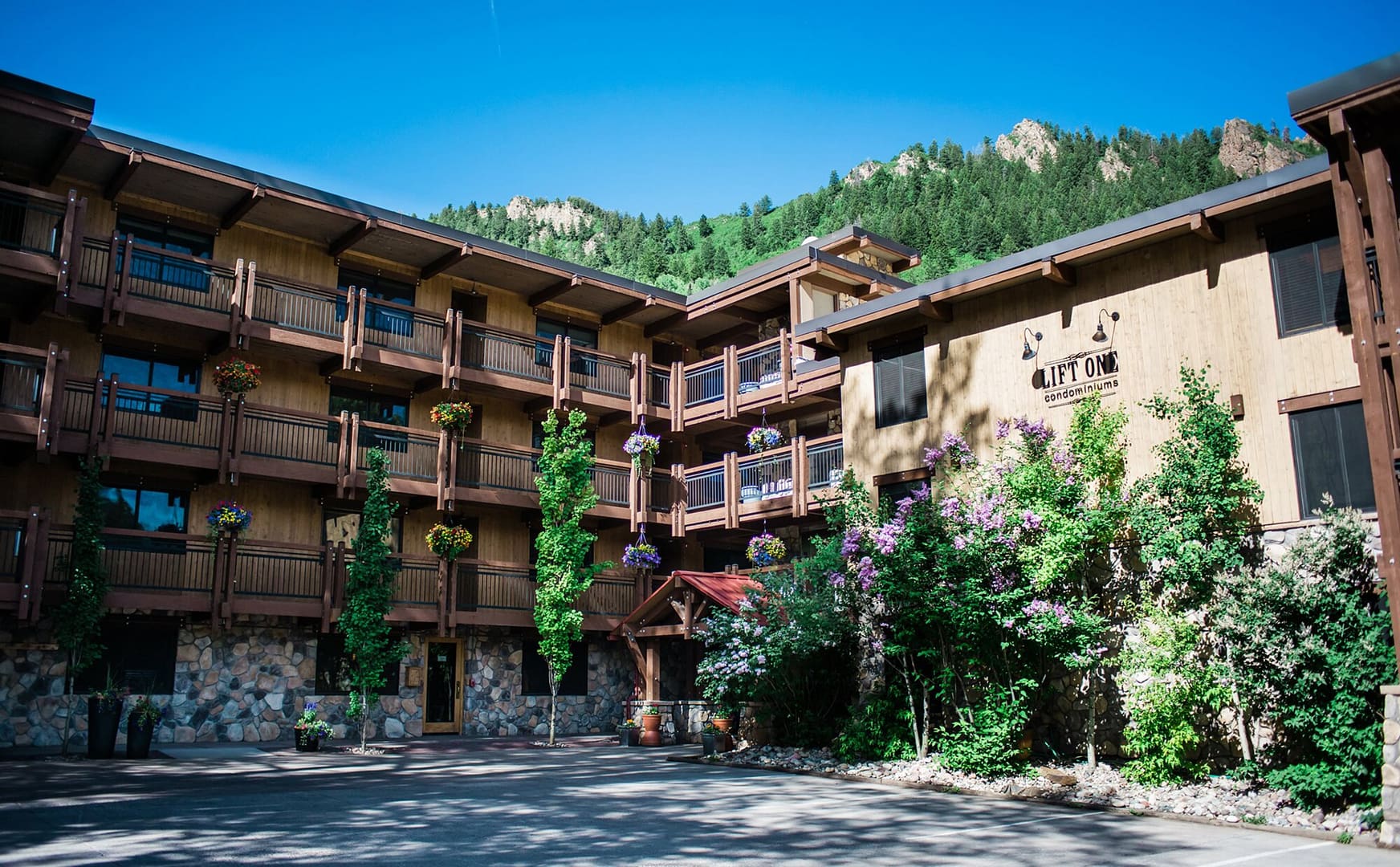 Lift One Condominiums