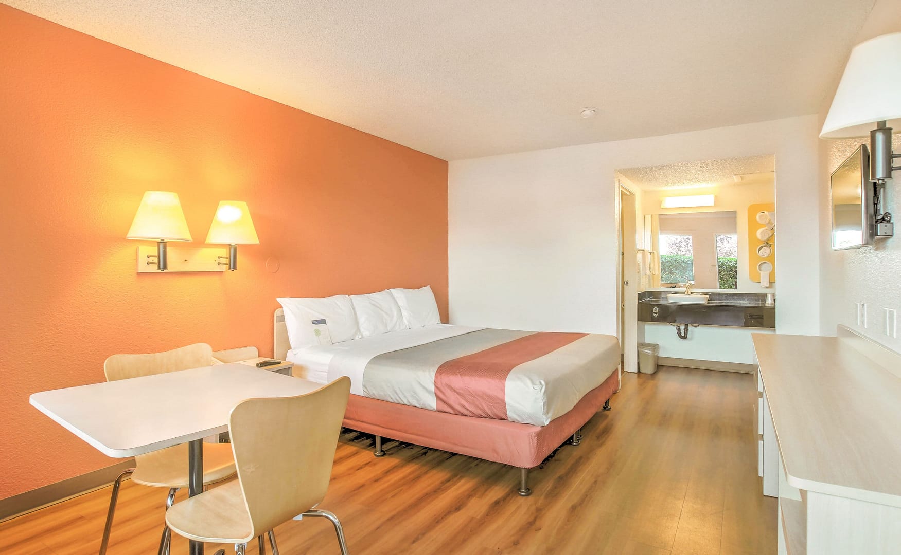 Motel 6 Medford North