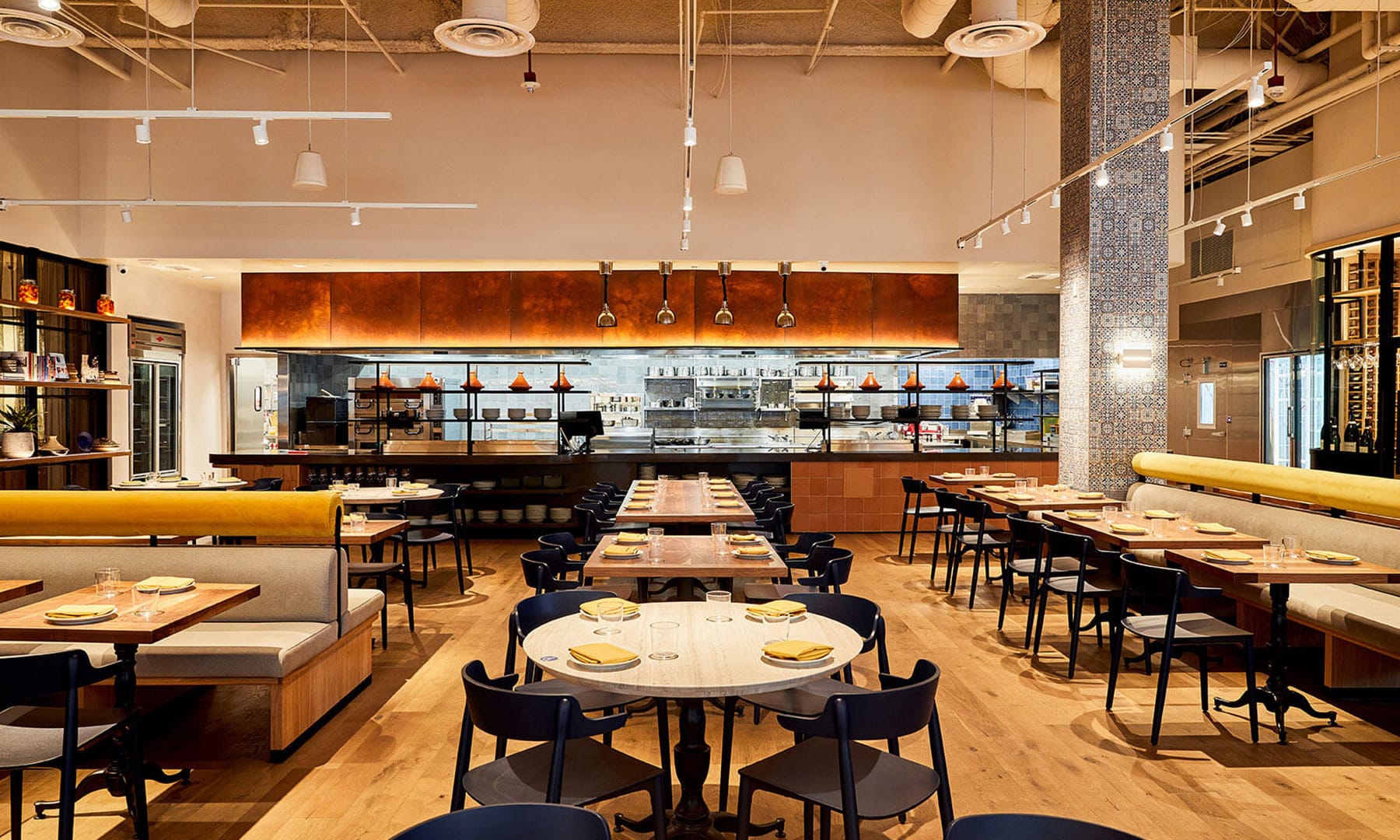 Restaurant view of Callie