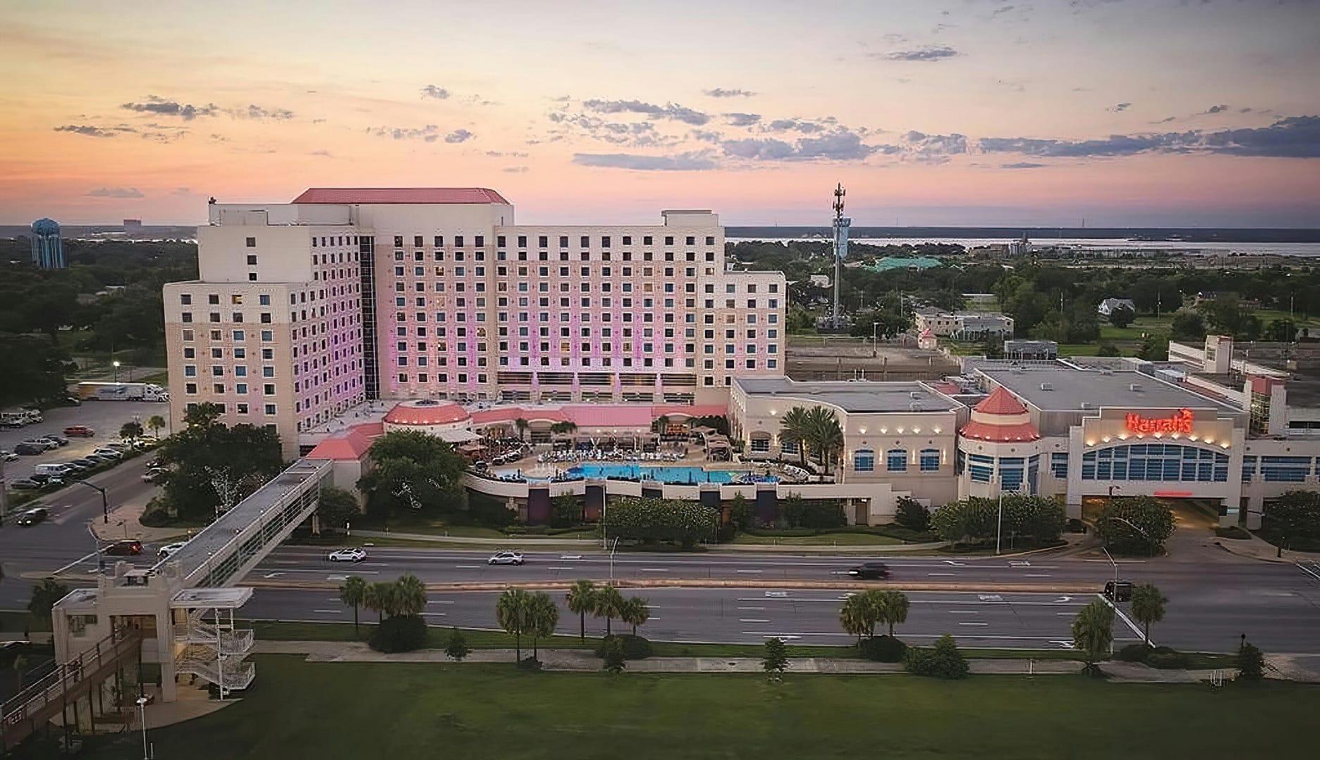 Building view of Harrah's Gulf Coast