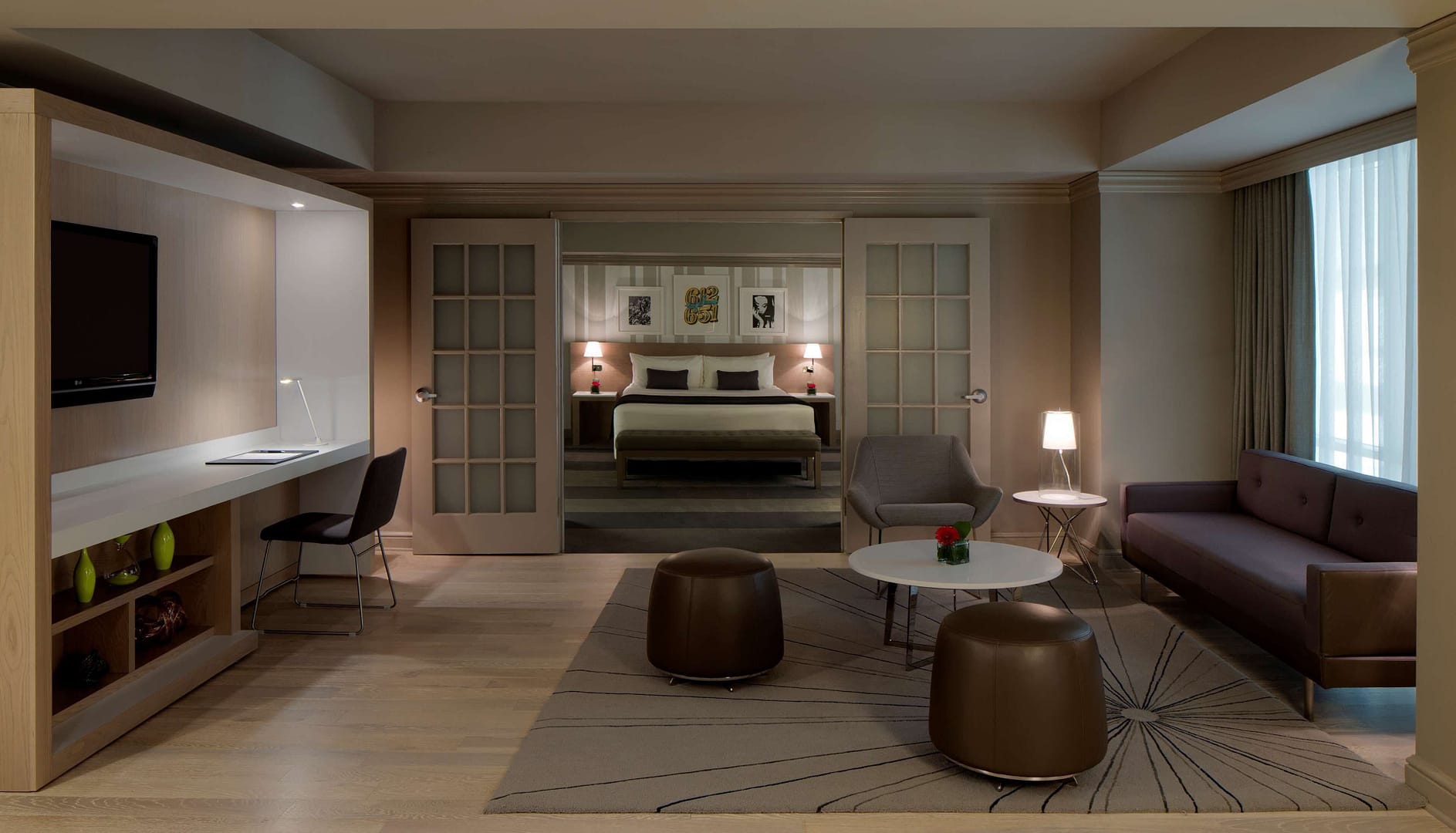 Living room view of Royal Sonesta Minneapolis Downtown