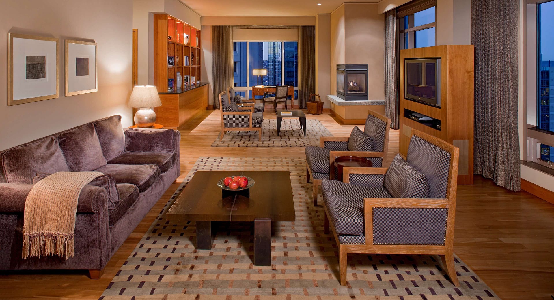 Living room view of Grand Hyatt Seattle