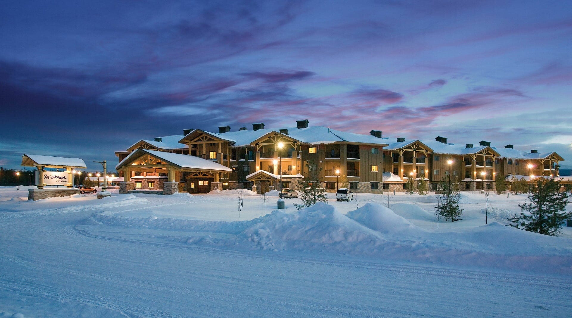 Building view of WorldMark West Yellowstone