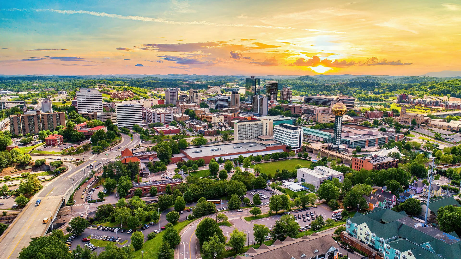 Aerial view of Knoxville, Tennessee, USA