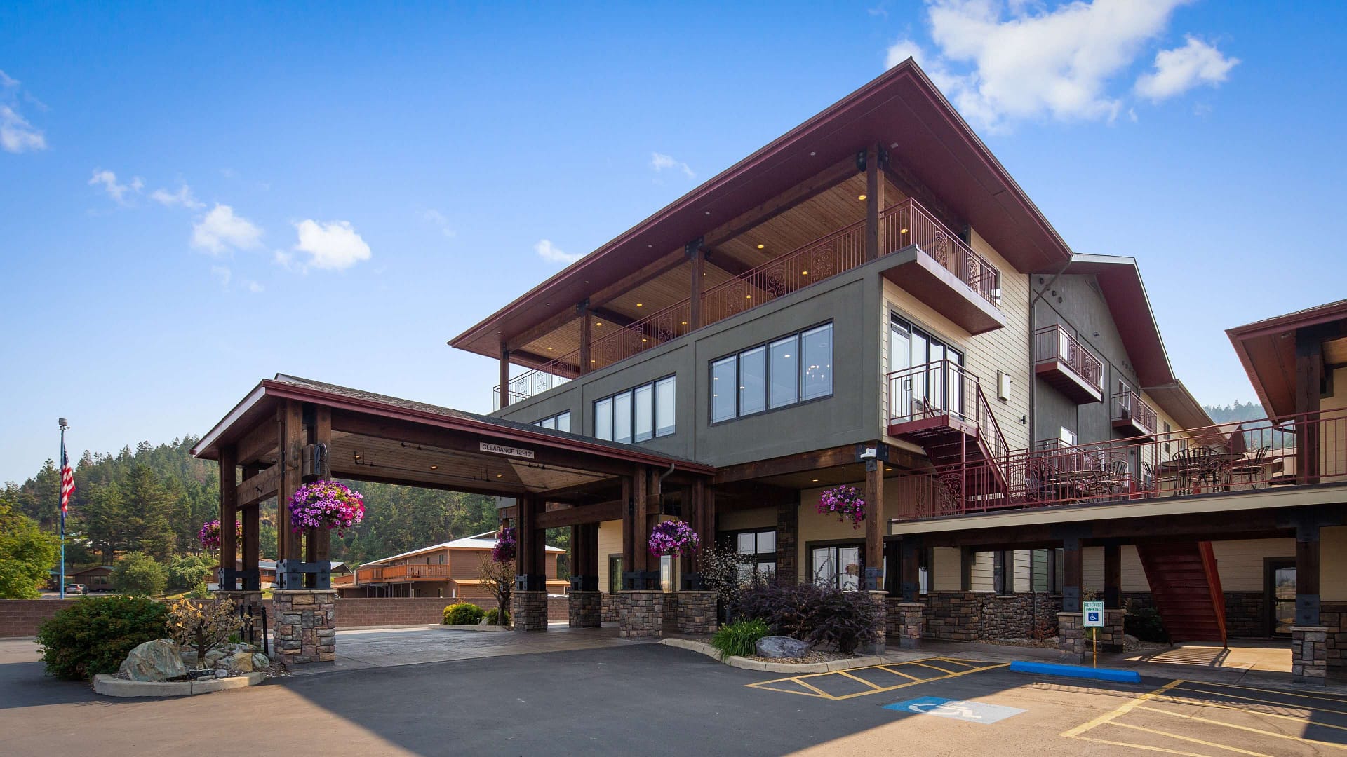 Building view of Best Western Plus Flathead Lake Inn and Suites