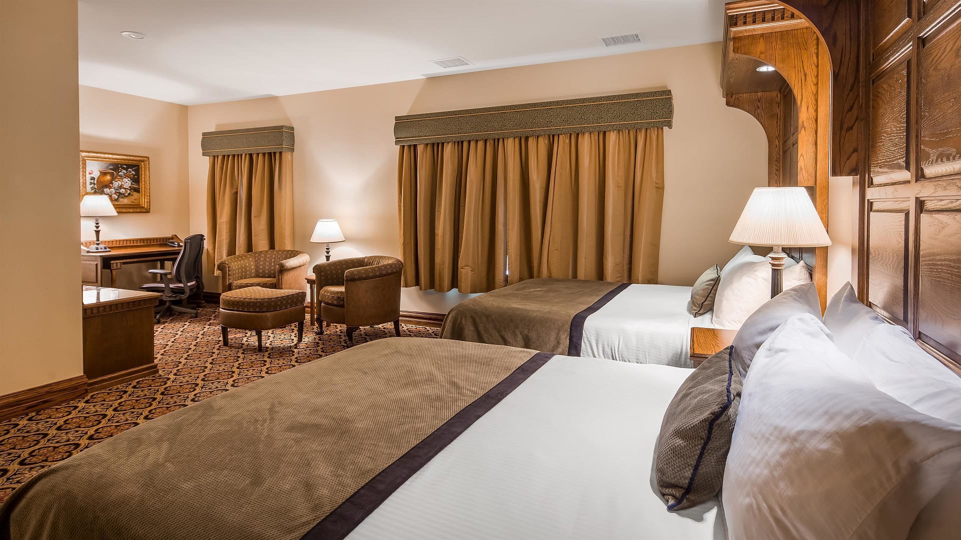 Bedroom view of Best Western Premier Mariemont Inn