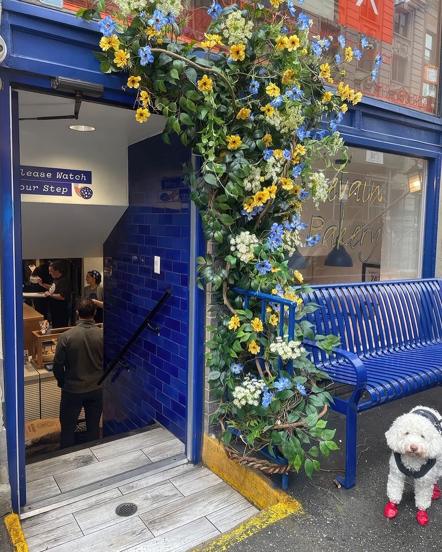 Levain Bakery Original Location, 74th St, NYC exterior