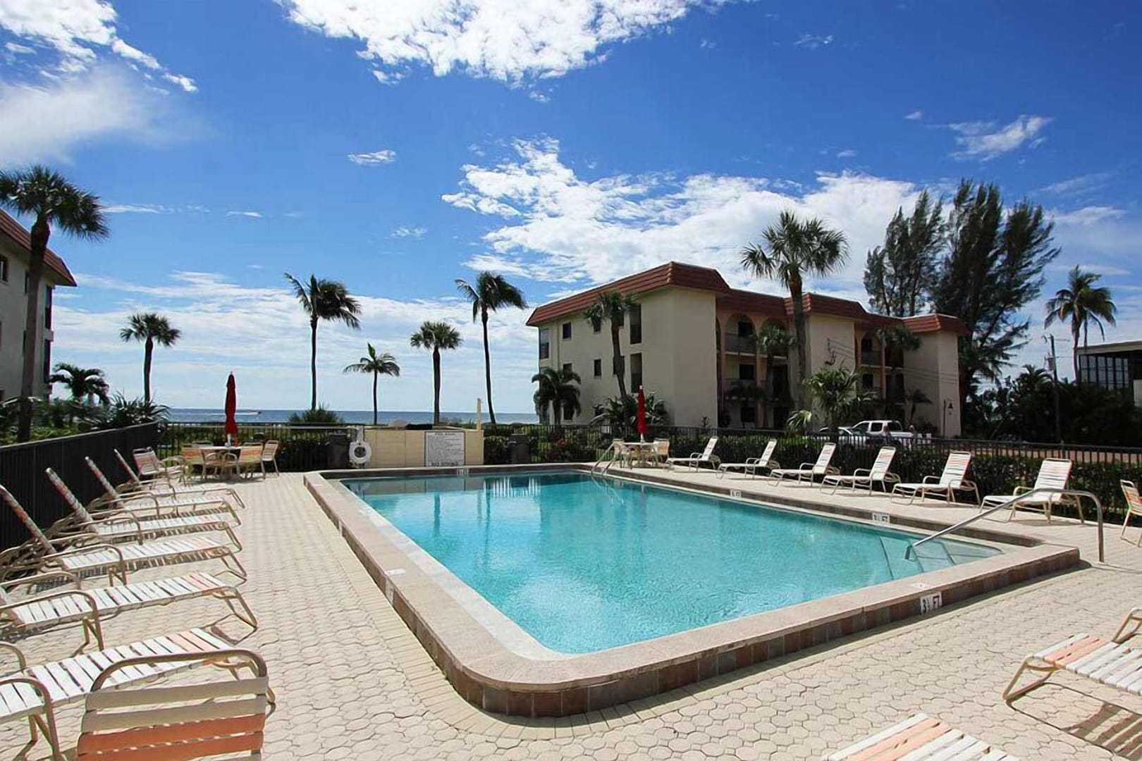 Sandalfoot Condominium