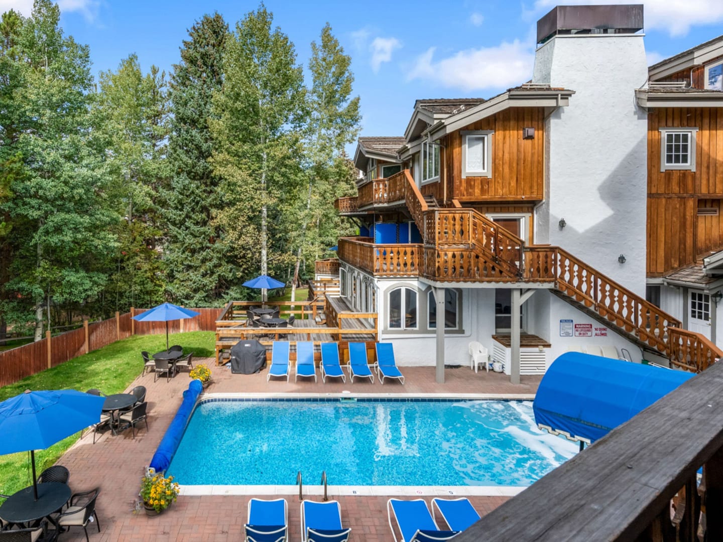 Christiania Lodge & Condominiums