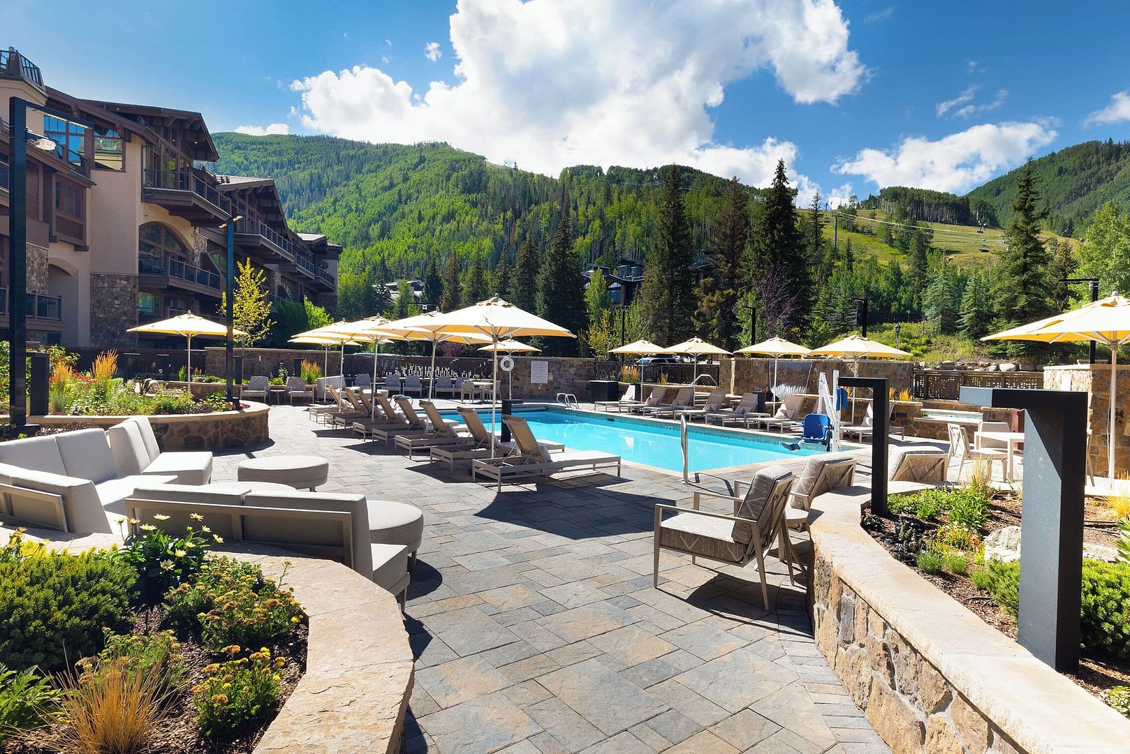 Manor Vail Lodge