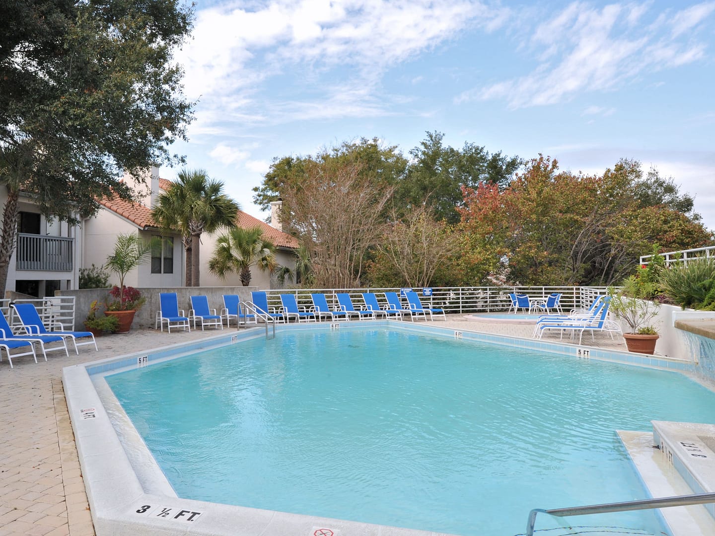 TOPS'L Beach & Racquet Resort