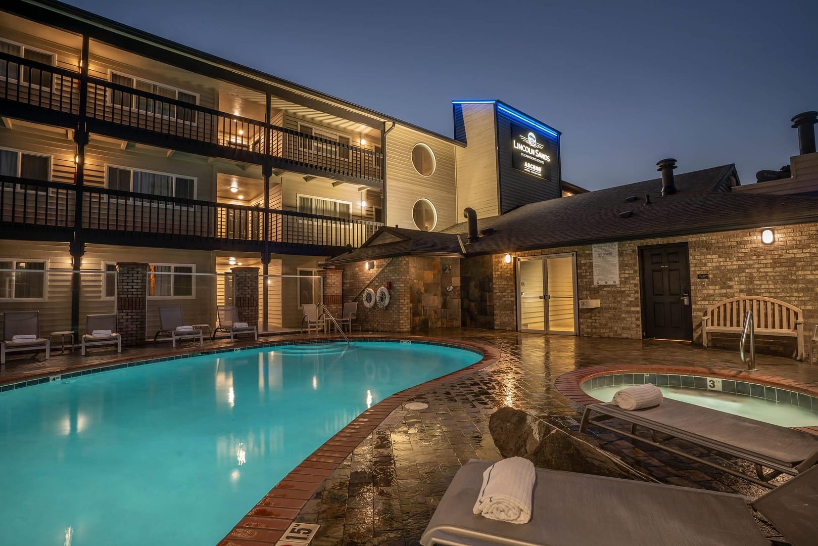 Lincoln Sands Oceanfront Resort, Ascend Hotel Collection