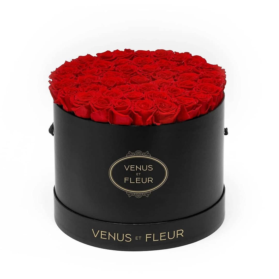 Venus et Fleur Eternity Roses Large Round Black Box