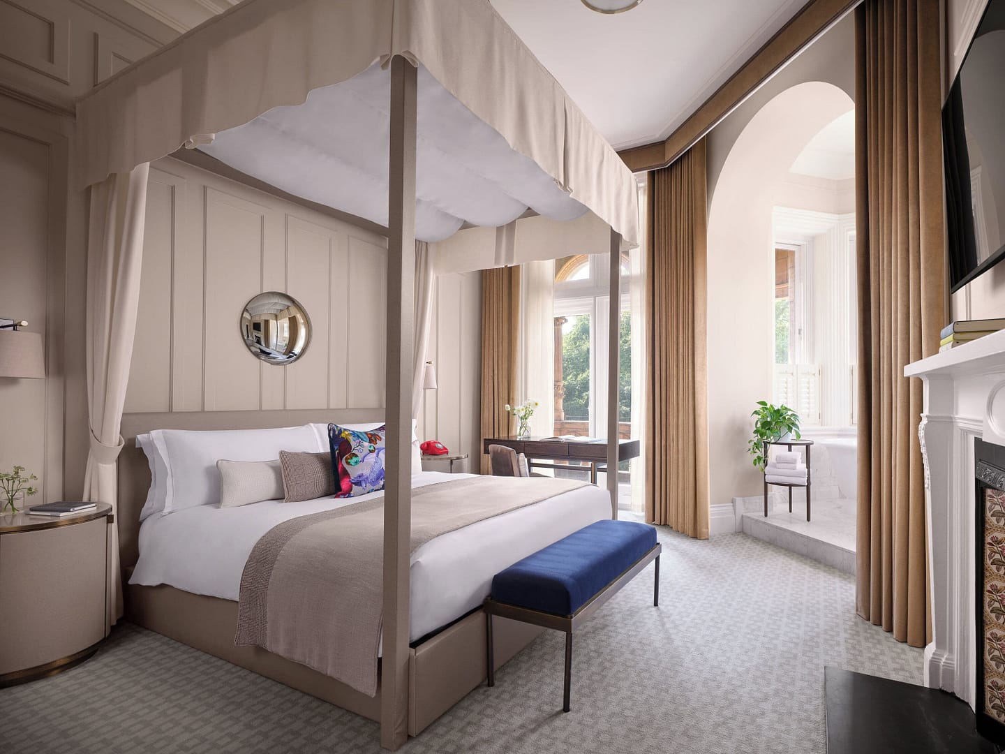 Kimpton Fitzroy London by IHG