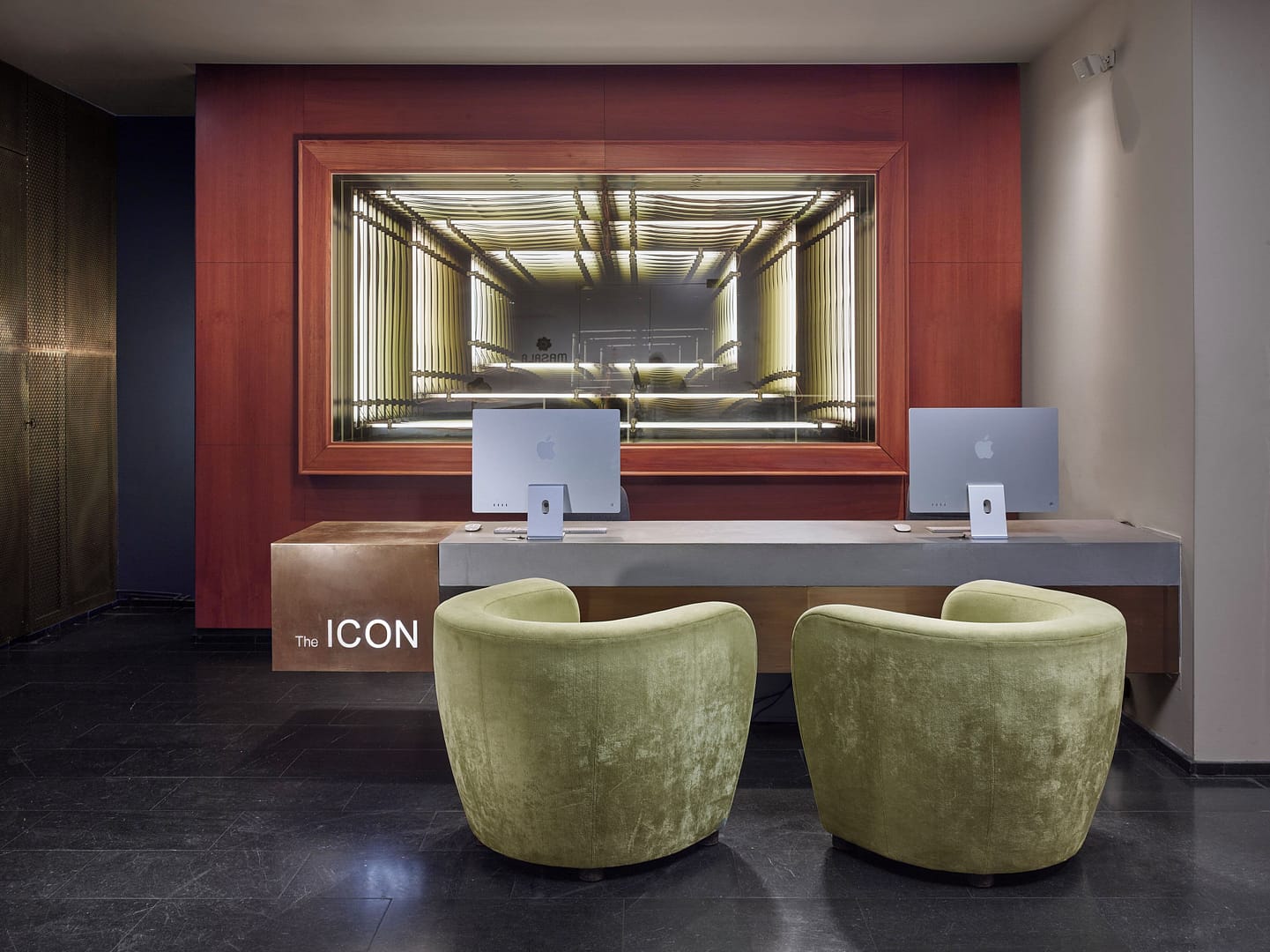 The ICON Hotel & Lounge