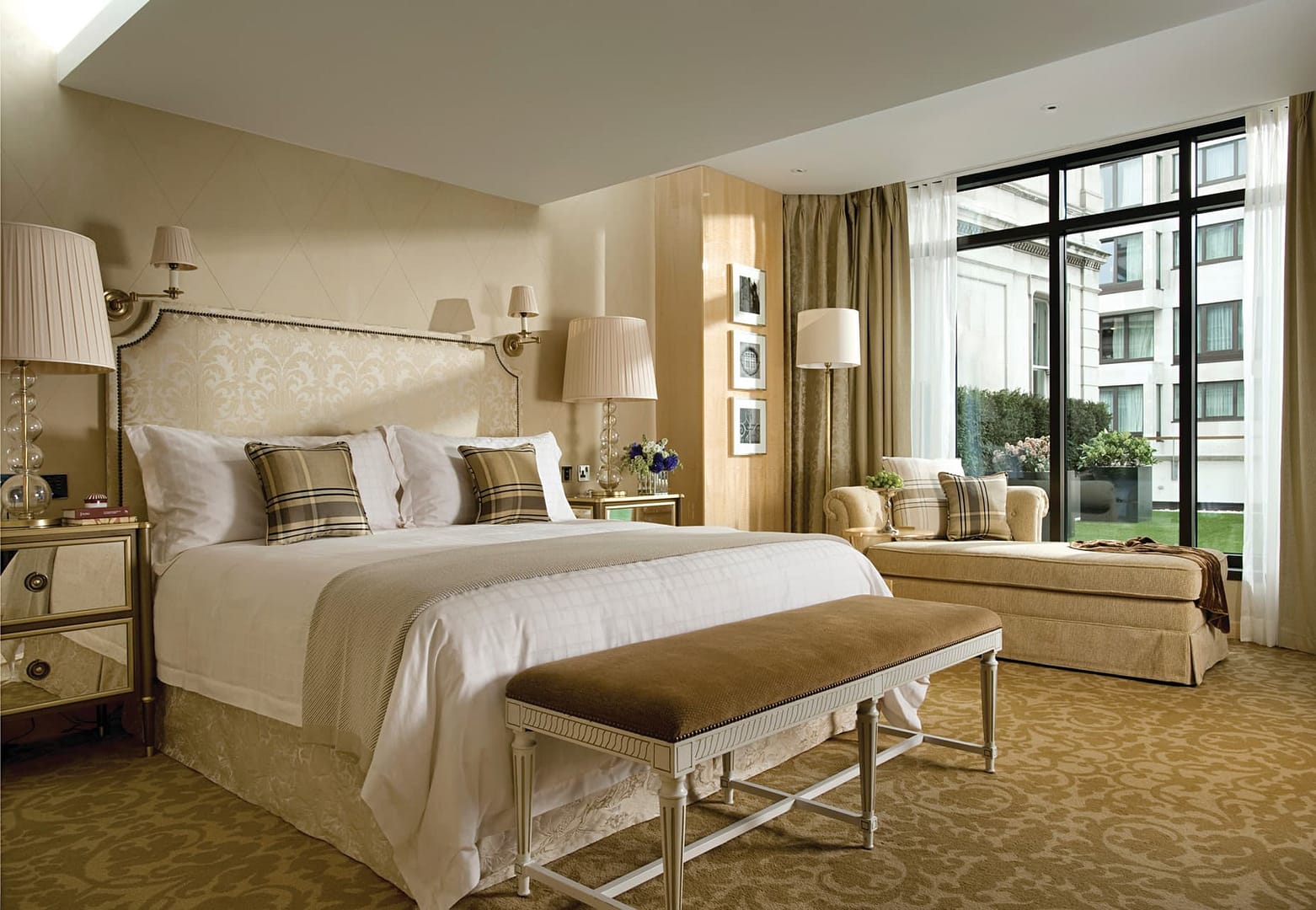 Four Seasons Hotel London at Park Lane