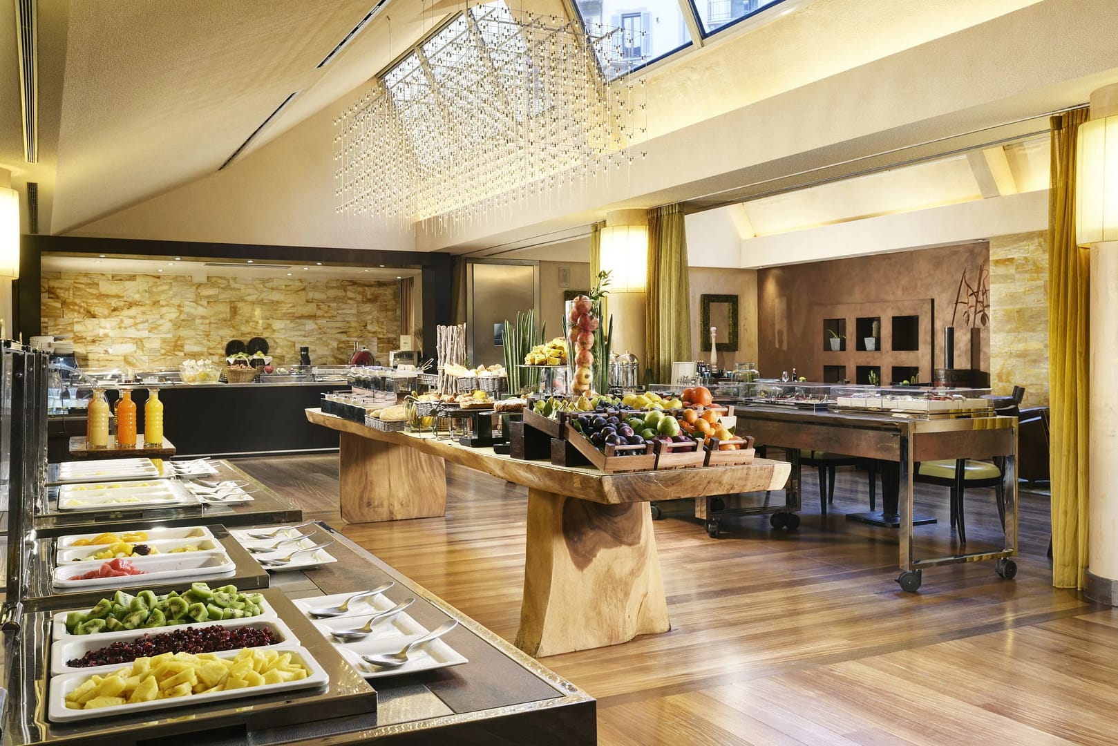 Enterprise Hotel, Milan